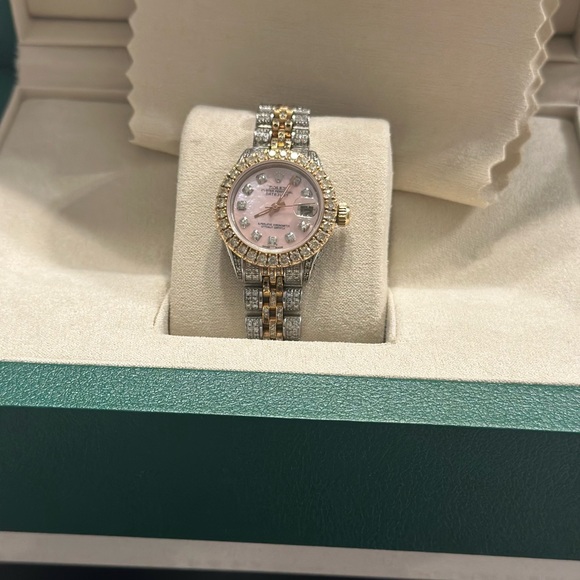 26mm women’s Rolex bust down watch - oyster pearl dial with diamonds bezel - Picture 5 of 16